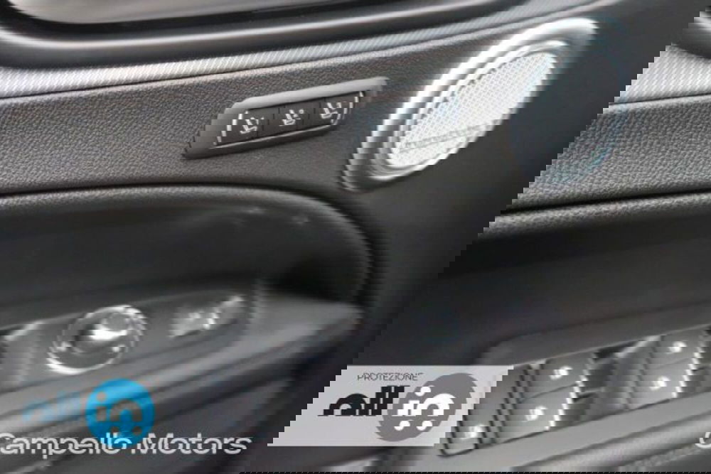 Alfa Romeo Stelvio nuova a Venezia (17)