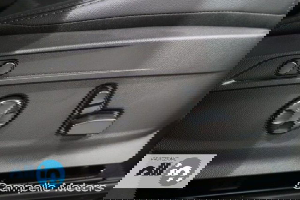 Alfa Romeo Stelvio nuova a Venezia (18)