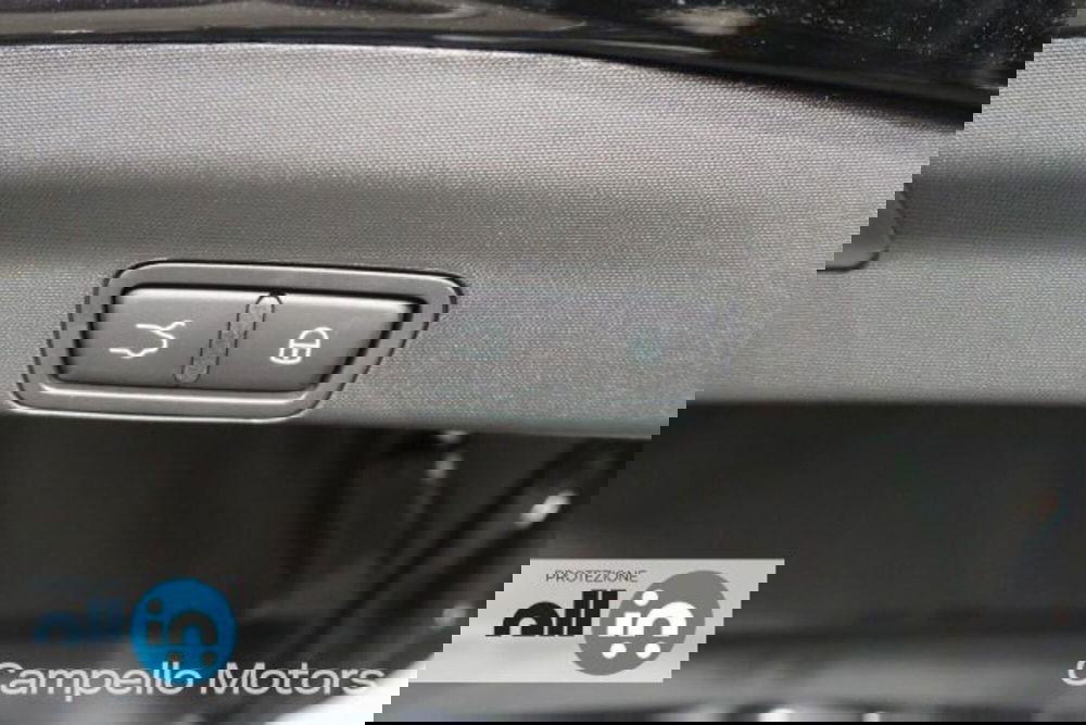 Alfa Romeo Stelvio nuova a Venezia (19)