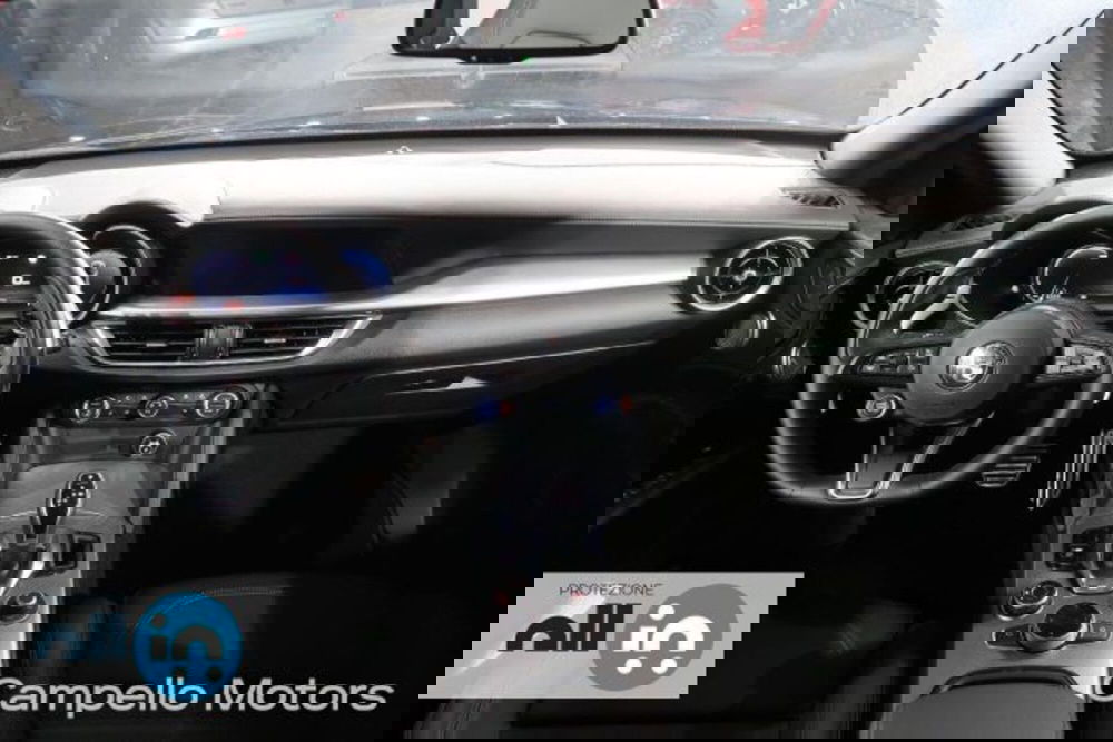 Alfa Romeo Stelvio nuova a Venezia (7)