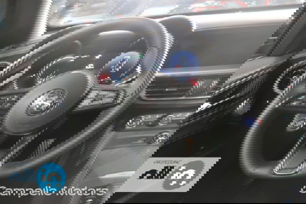 Alfa Romeo Stelvio nuova a Venezia (8)