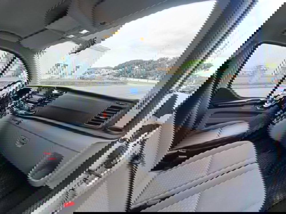 Ford Tourneo Custom usata a Pisa (14)