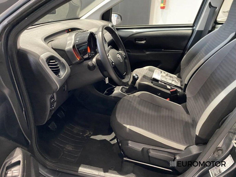 Toyota Aygo usata a Bari (13)