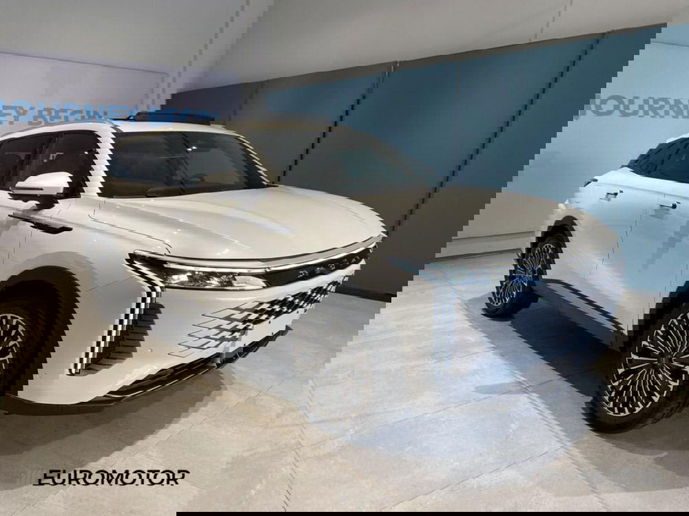 Omoda Omoda 9 SHS-P nuova a Bari (4)