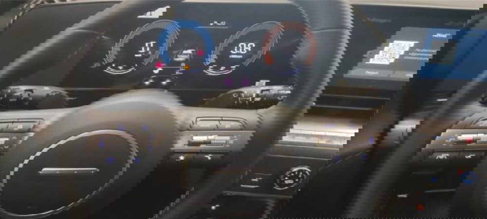 Hyundai Kona nuova a Bari (12)