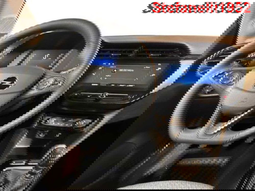 Opel Corsa nuova a Bologna (14)