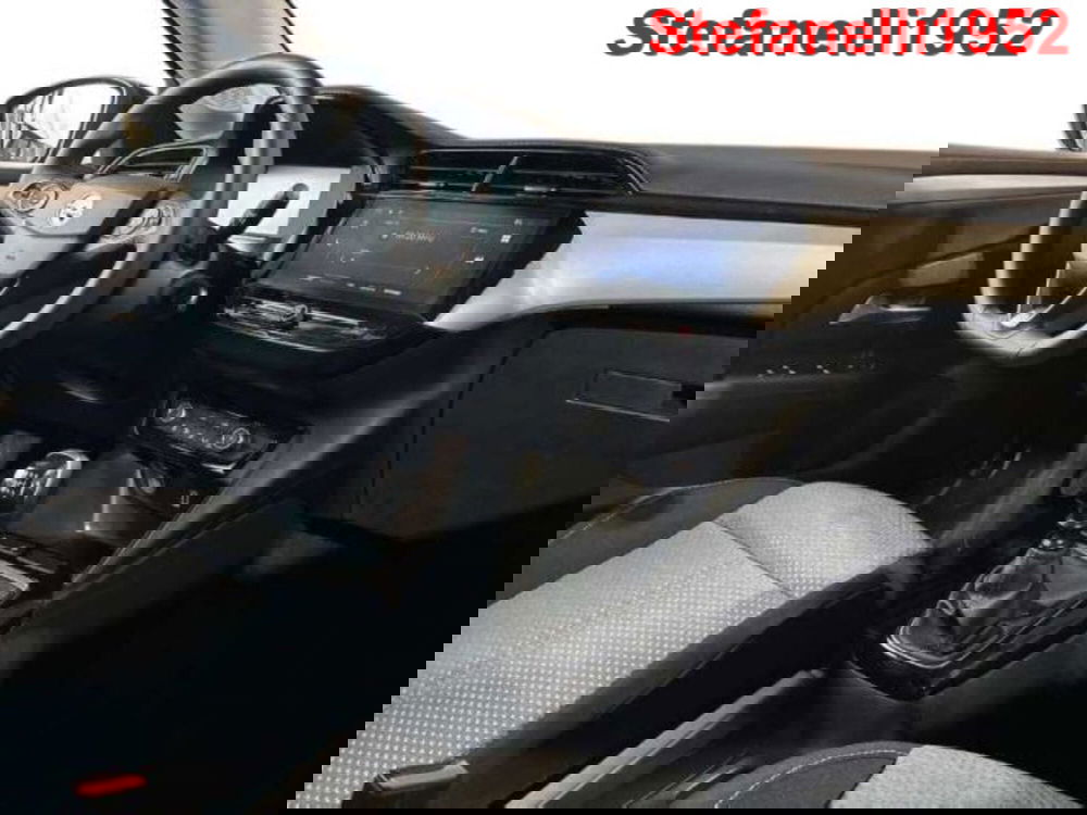 Opel Corsa nuova a Bologna (15)