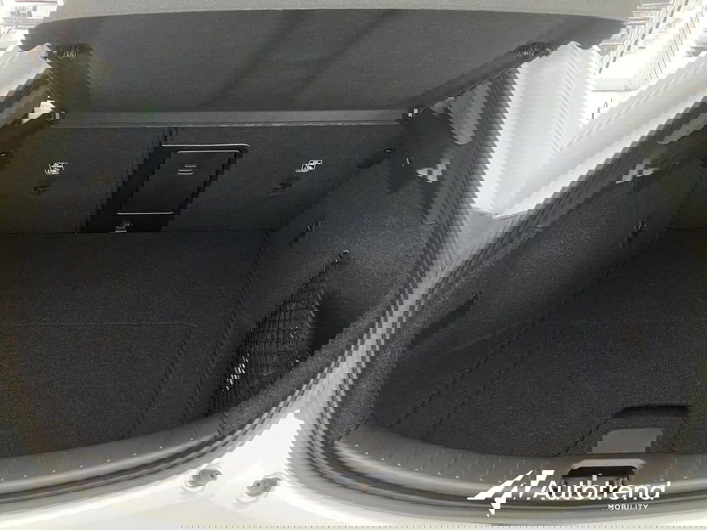 Polestar Polestar 2 nuova a Bari (14)