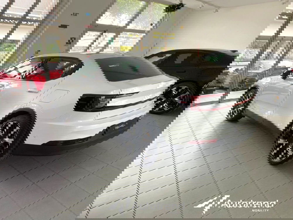 Polestar Polestar 2 nuova a Bari (3)