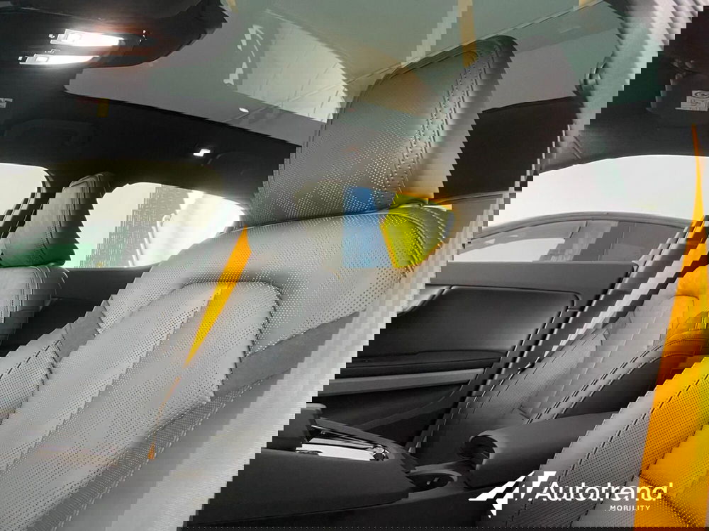 Polestar Polestar 2 nuova a Bari (6)