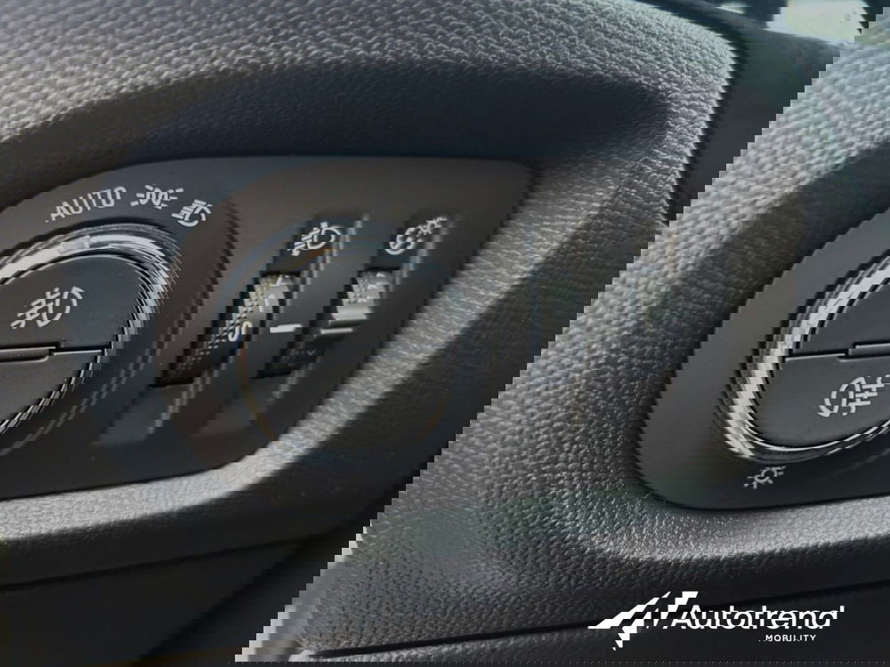 Opel Corsa usata a Bari (14)