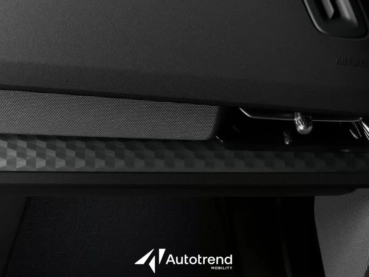 Polestar Polestar 2 nuova a Bari (10)