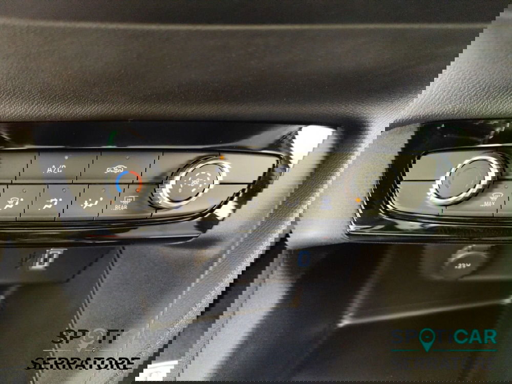 Opel Corsa nuova a Como (16)