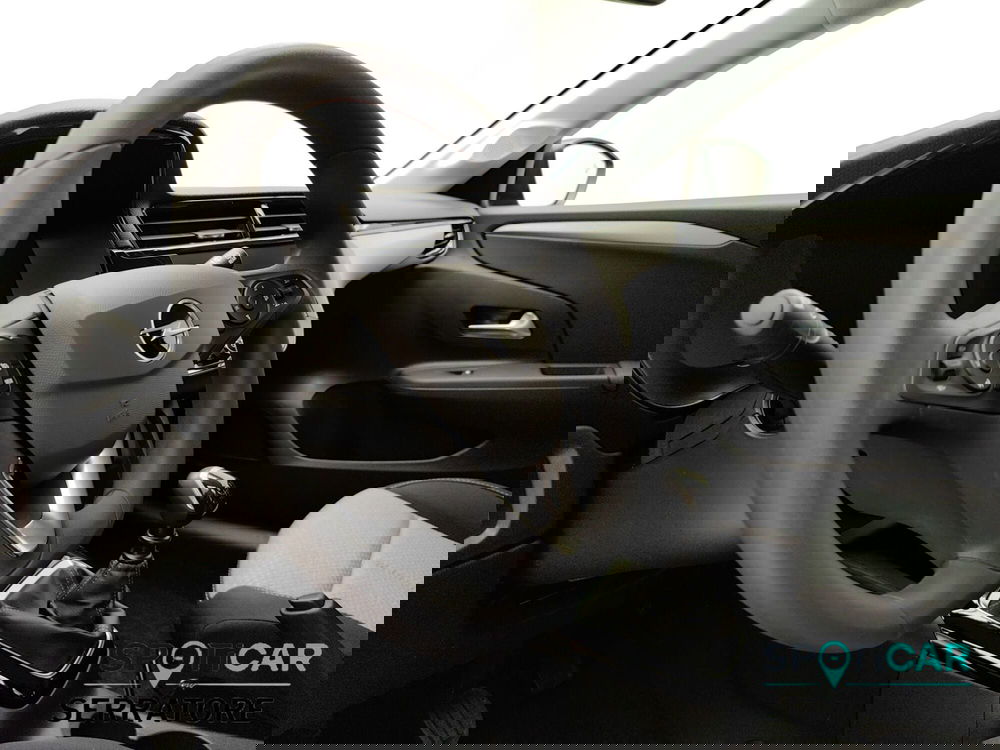 Opel Corsa nuova a Como (9)