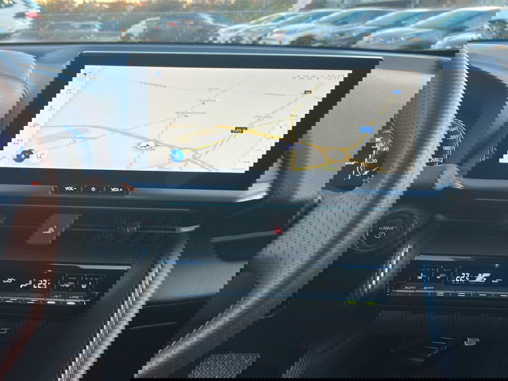 Toyota Toyota C-HR usata a Milano (16)