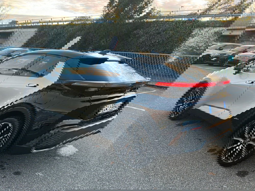 Toyota Toyota C-HR usata a Milano (5)