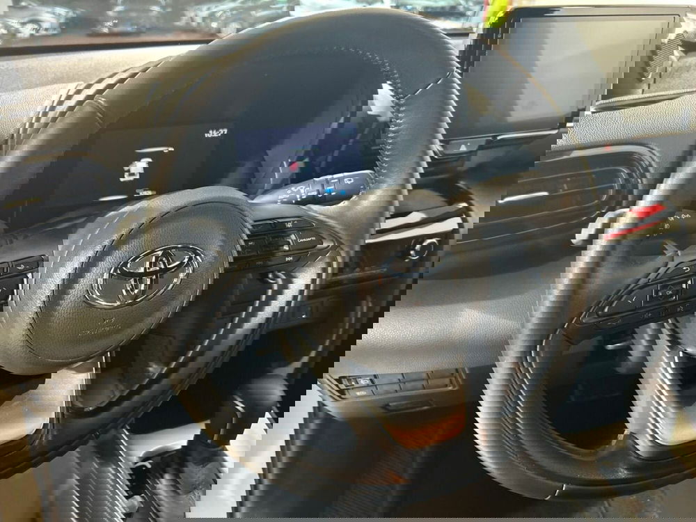 Toyota Yaris Cross usata a Lecco (14)