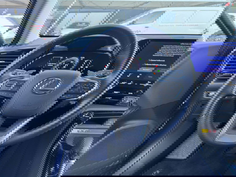 Lexus NX usata a Como (8)