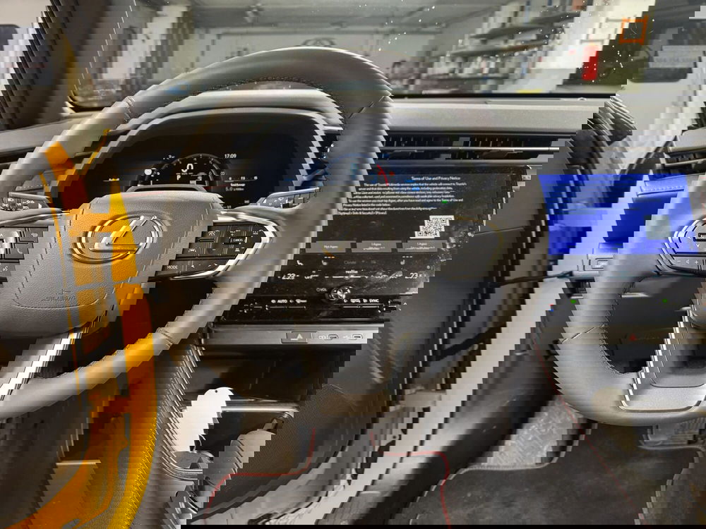 Lexus LBX usata a Como (8)