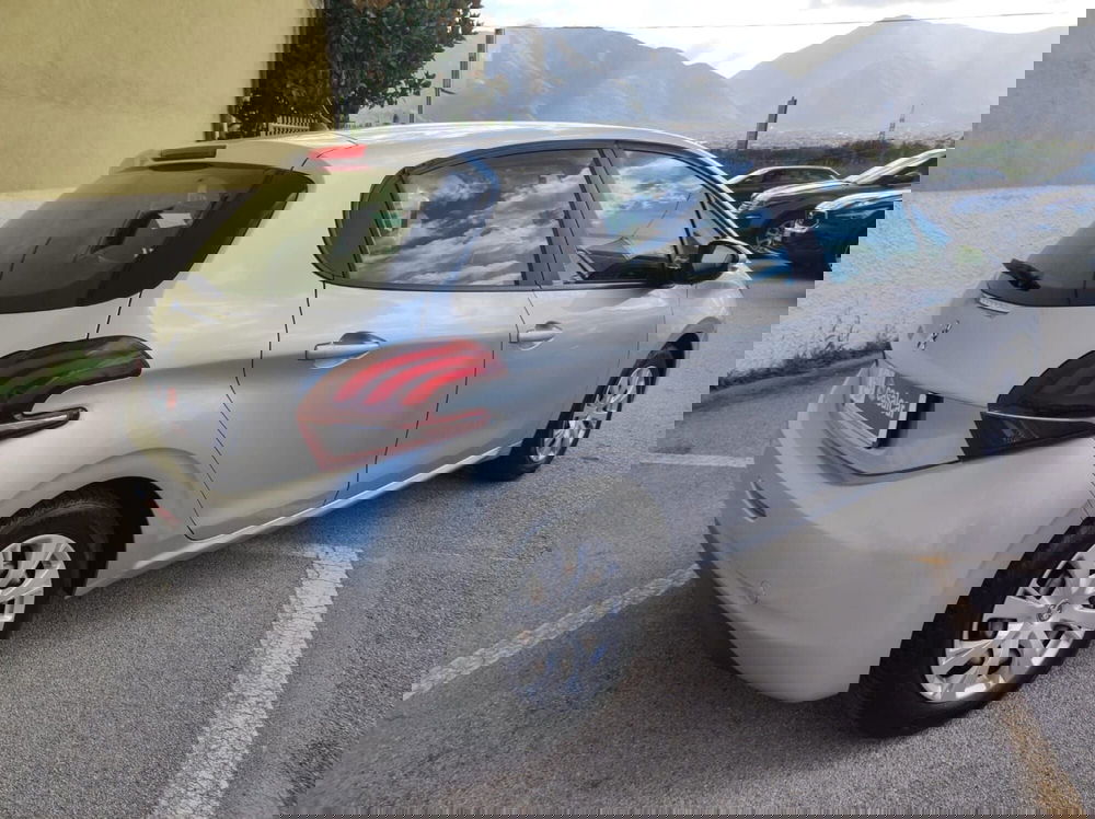 Peugeot 208 usata a Salerno (7)