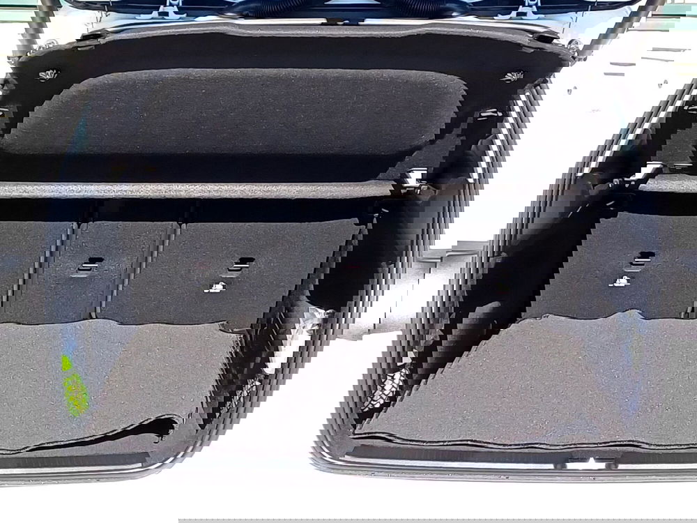 Mercedes-Benz Classe B nuova a Alessandria (13)