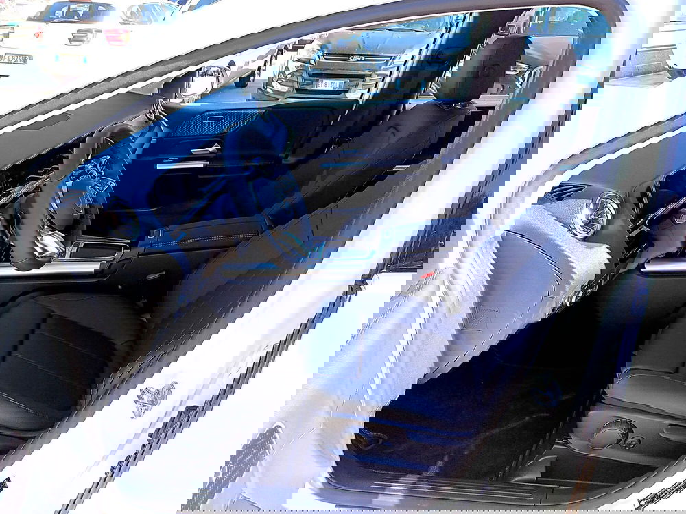 Mercedes-Benz Classe B nuova a Alessandria (6)