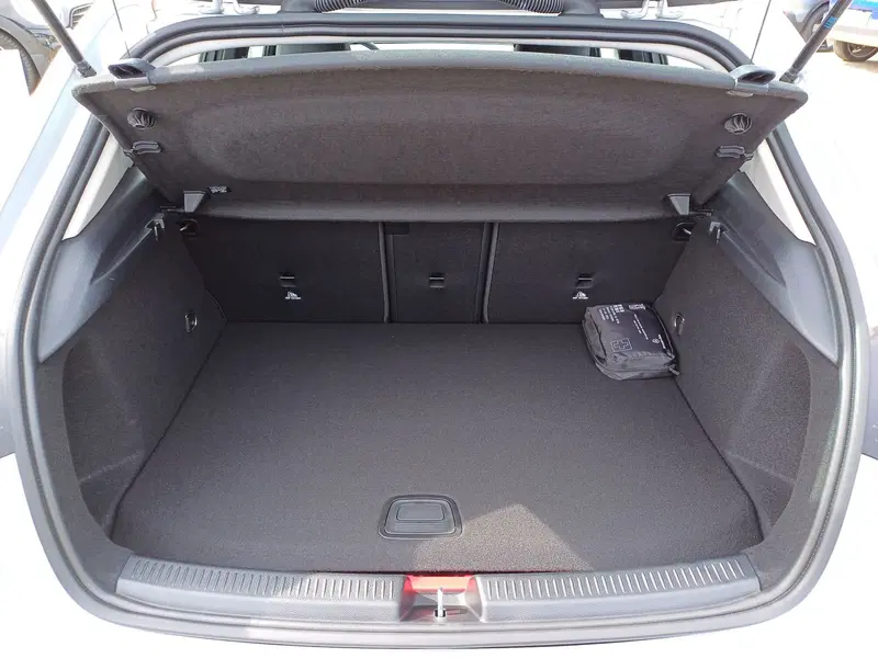 Mercedes-Benz Classe A nuova a Alessandria (13)