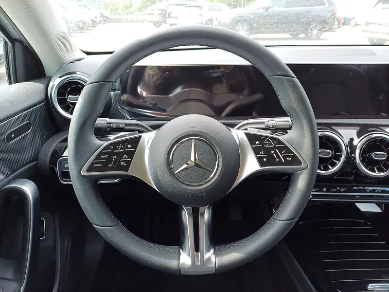 Mercedes-Benz Classe A nuova a Alessandria (16)