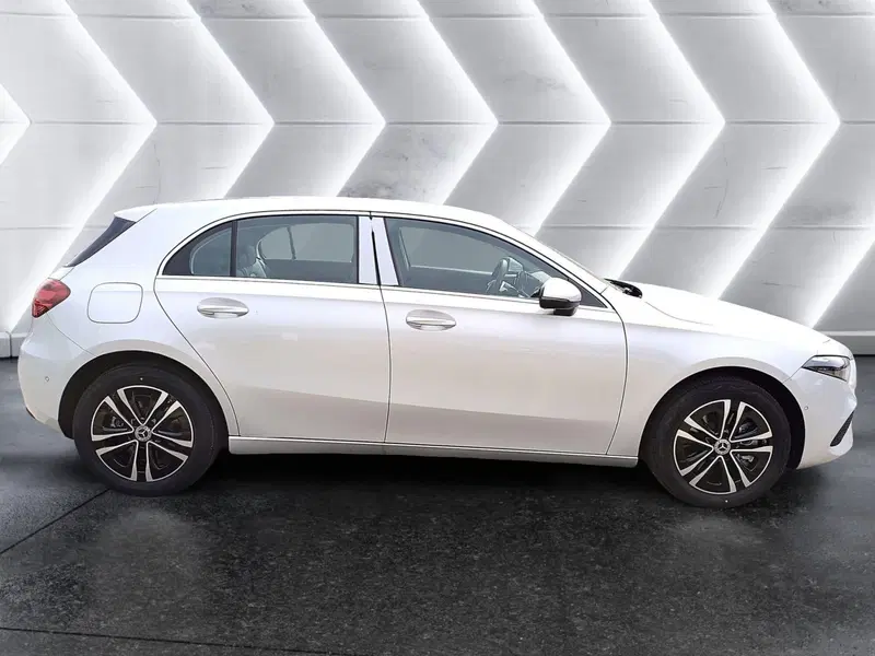 Mercedes-Benz Classe A nuova a Alessandria (5)