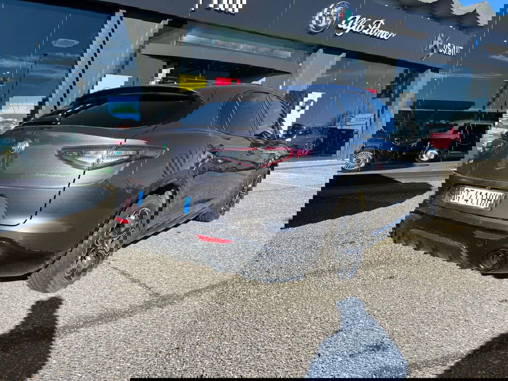 Alfa Romeo Stelvio usata a Milano (7)