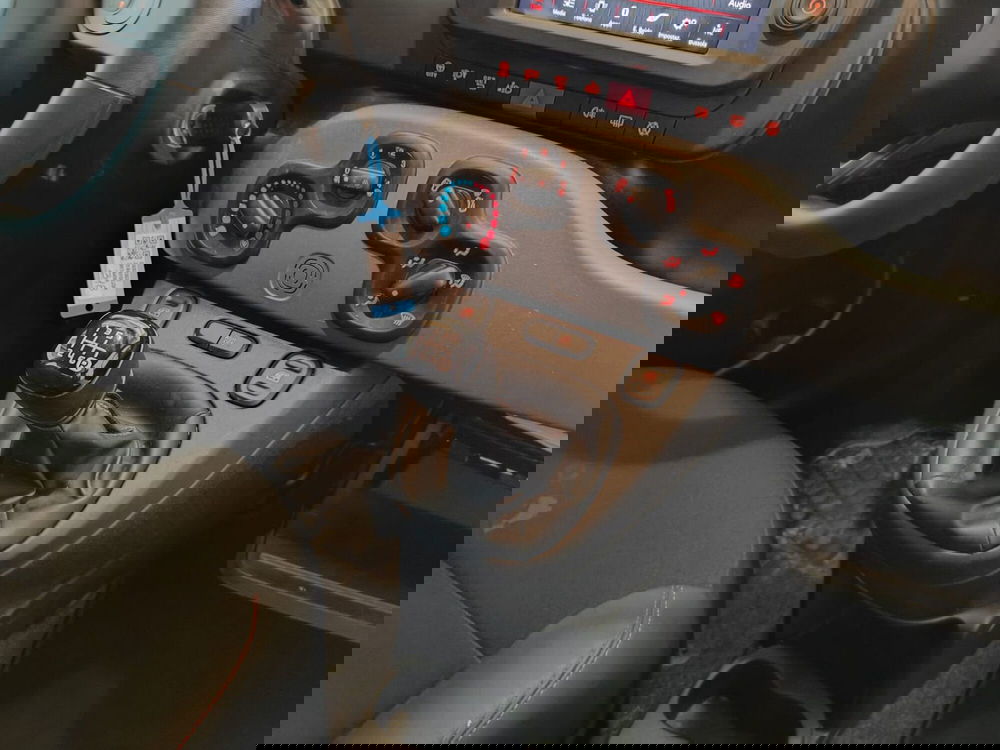 Fiat Panda Cross usata a Milano (15)