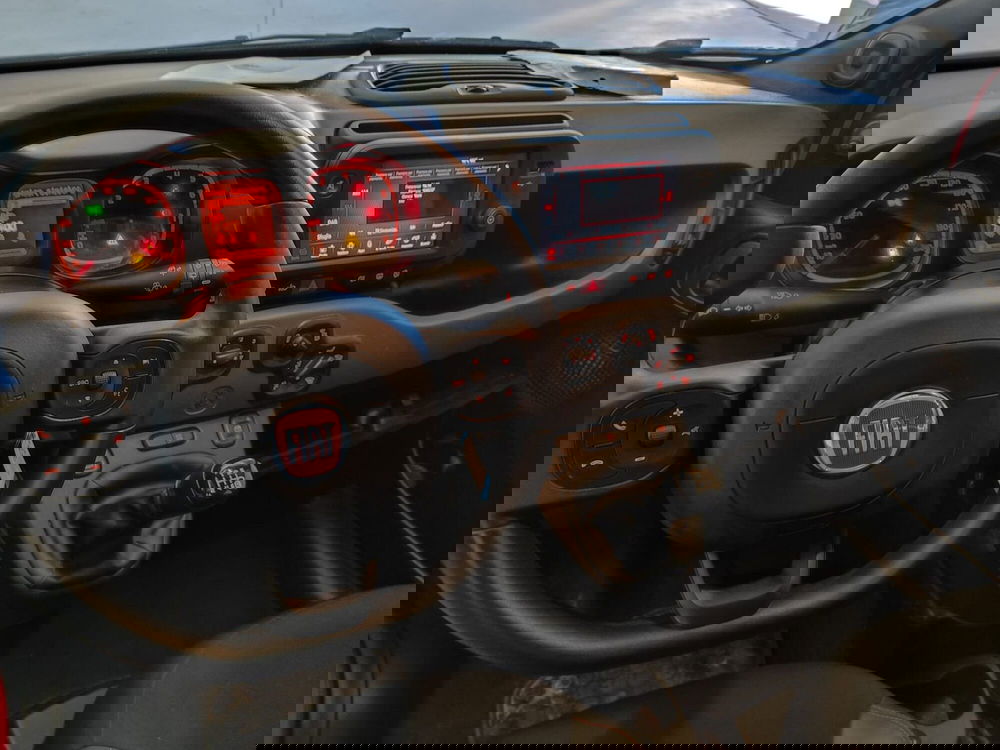 Fiat Panda Cross usata a Milano (16)