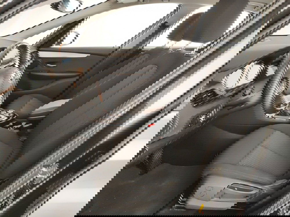 BMW Serie 2 Active Tourer usata a Caserta (16)