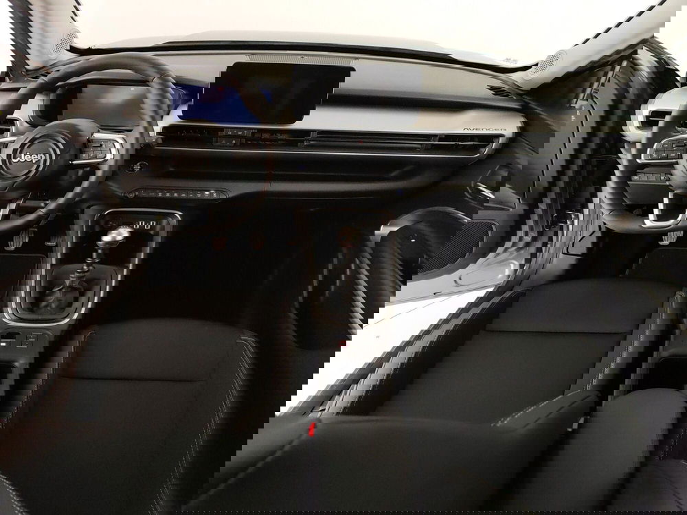 Jeep Avenger usata a Caserta (15)