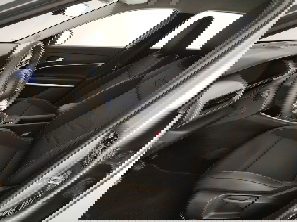 Jeep Avenger usata a Caserta (16)