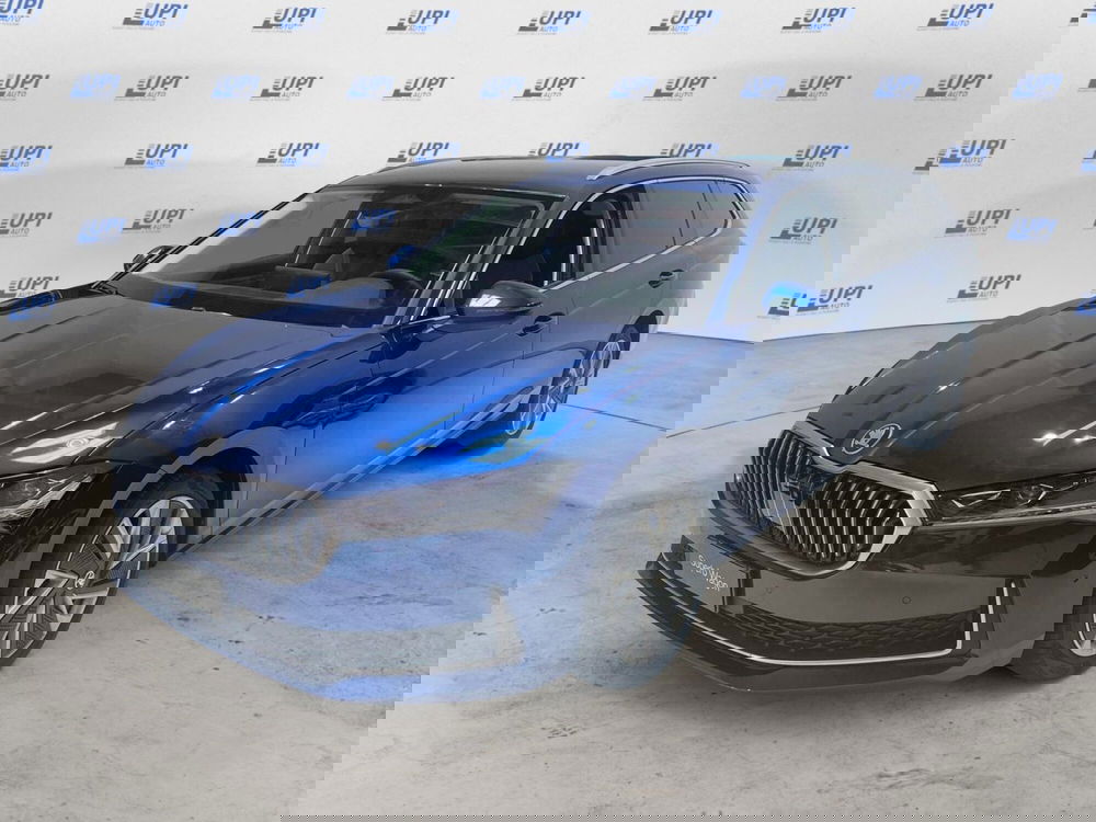 Skoda Superb nuova a Prato