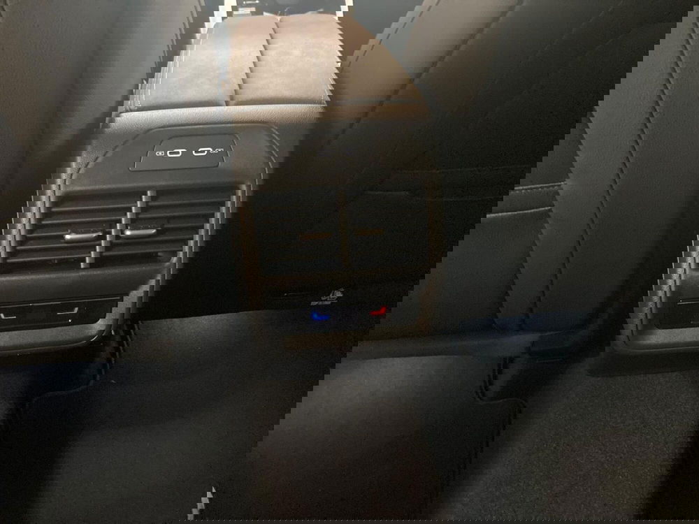 Skoda Superb nuova a Prato (14)