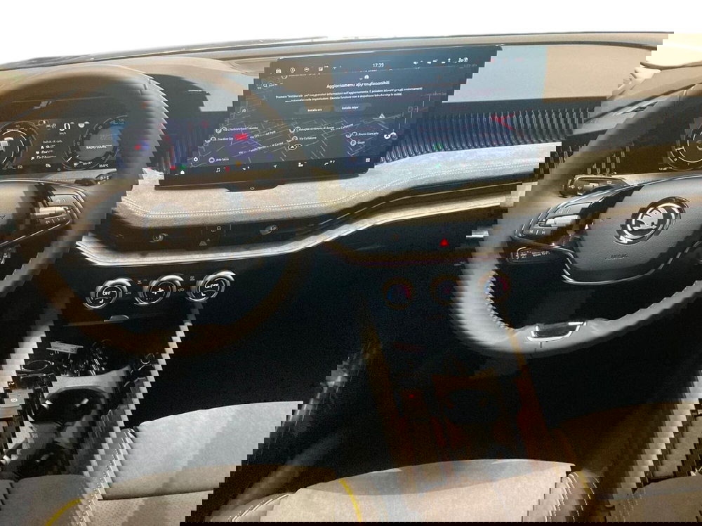 Skoda Superb nuova a Prato (9)