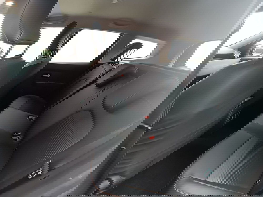 Dacia Duster usata a Prato (9)