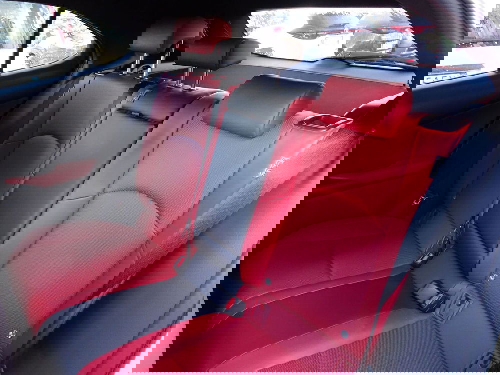 Lexus UX usata a Treviso (12)