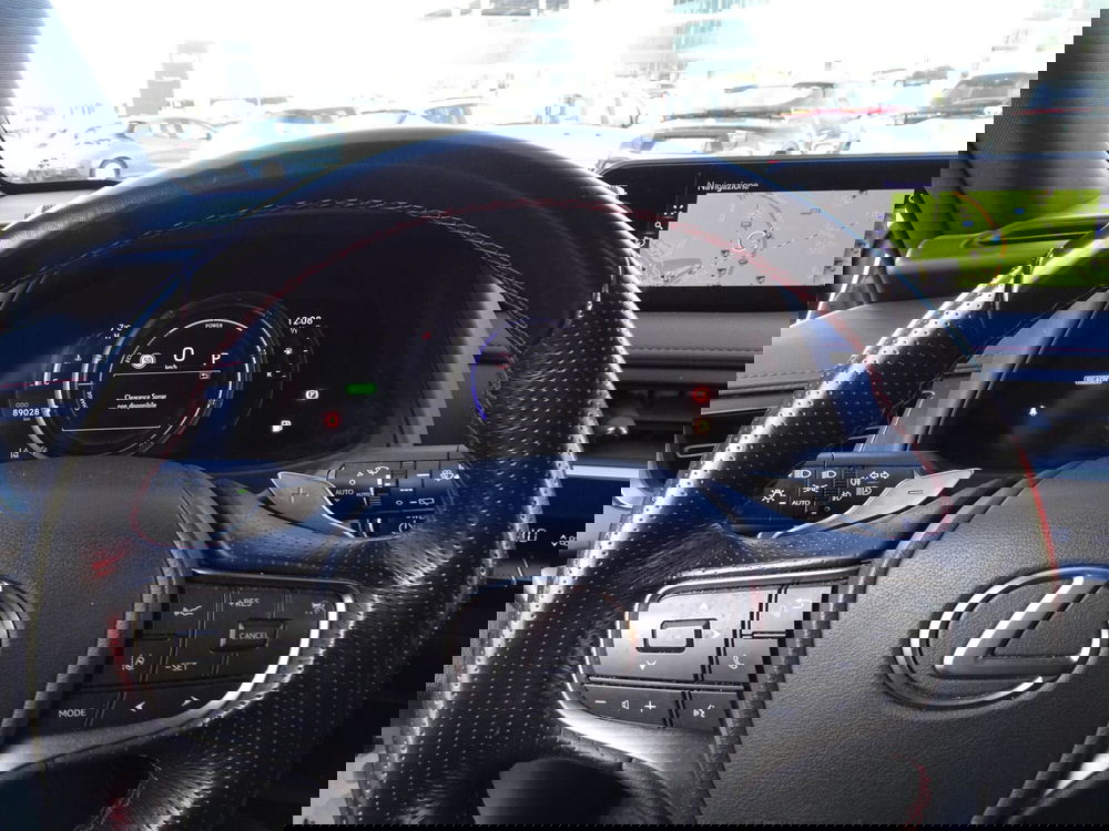 Lexus UX usata a Treviso (15)