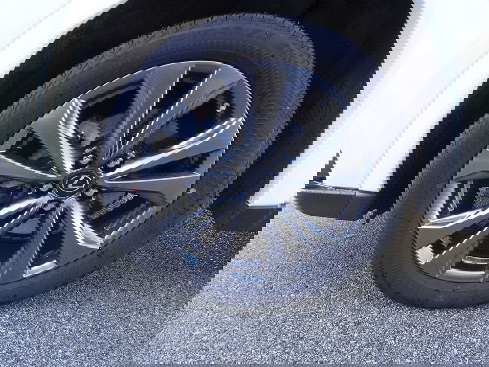 Lexus UX usata a Treviso (8)