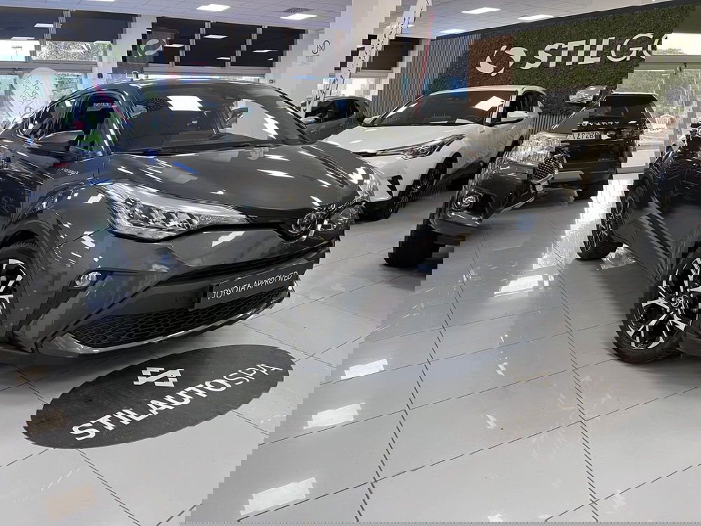 Toyota Toyota C-HR usata a Prato (3)