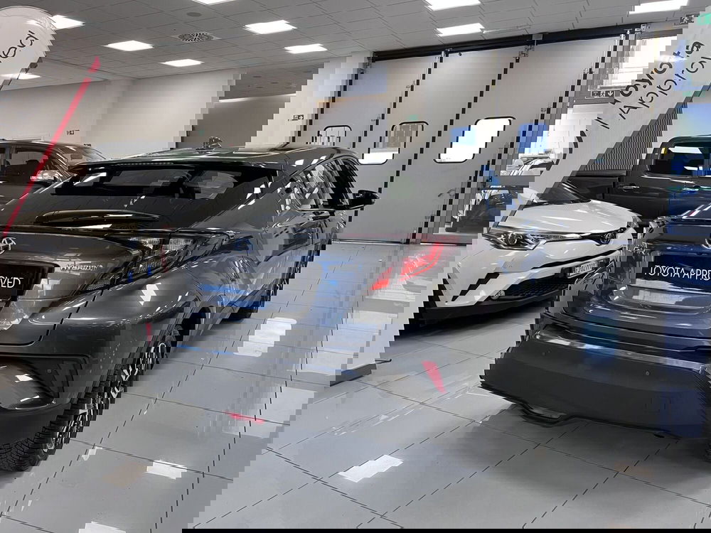 Toyota Toyota C-HR usata a Prato (5)