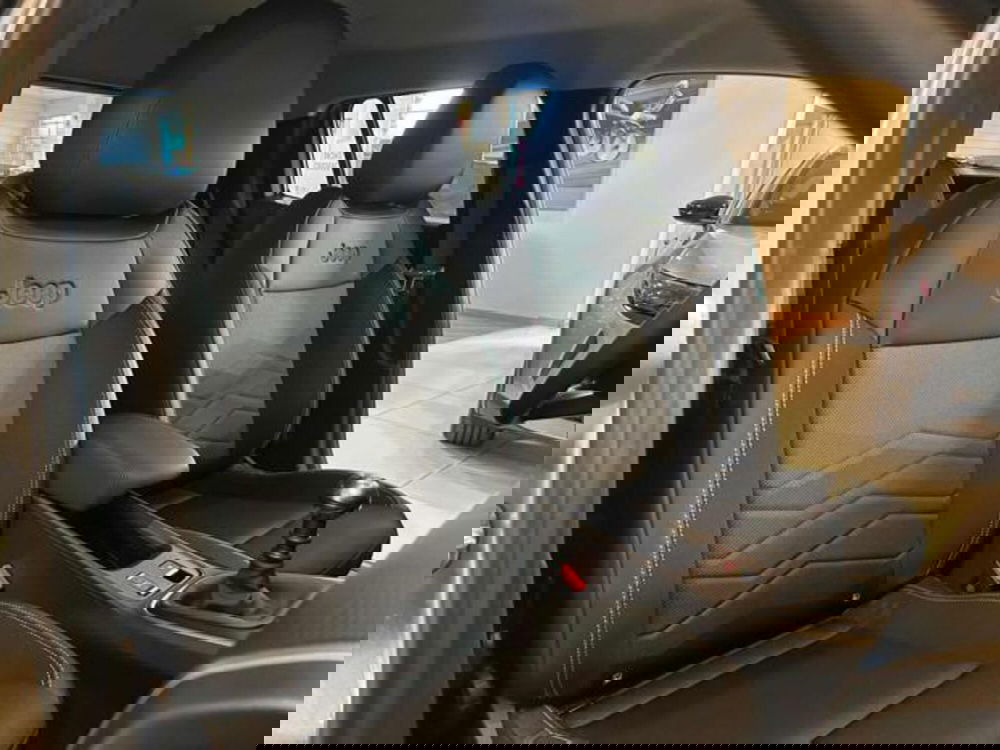 Jeep Avenger nuova a Vercelli (14)