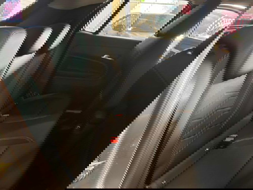 Jeep Avenger nuova a Vercelli (15)