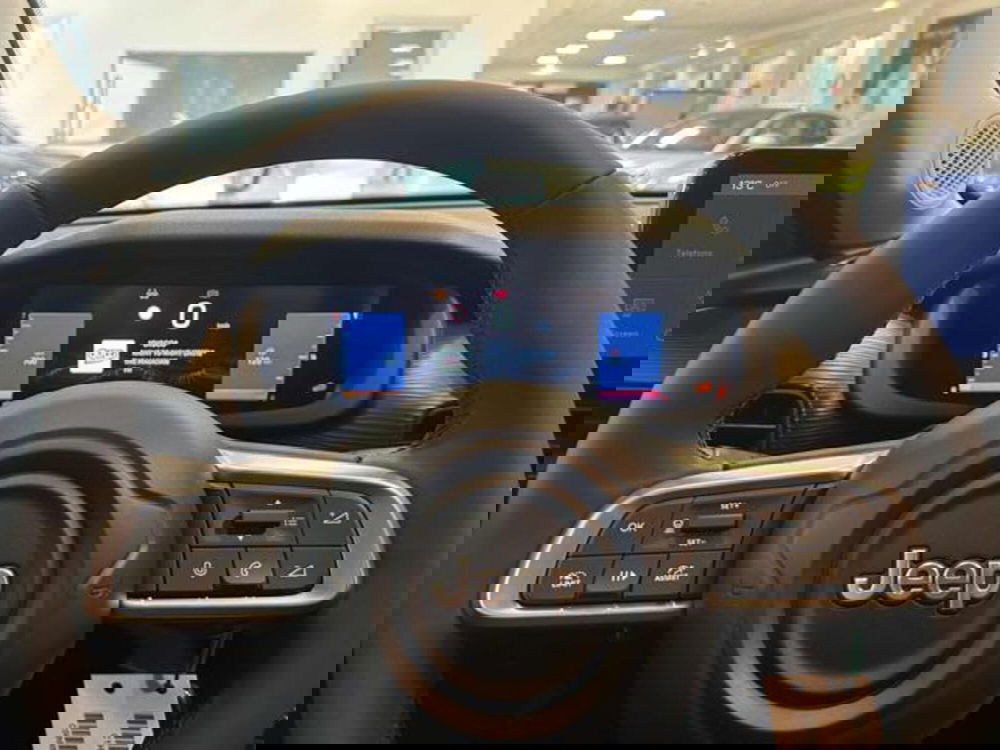 Jeep Avenger nuova a Vercelli (16)