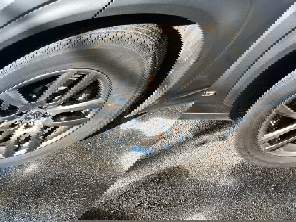 Lexus NX usata a Milano (14)