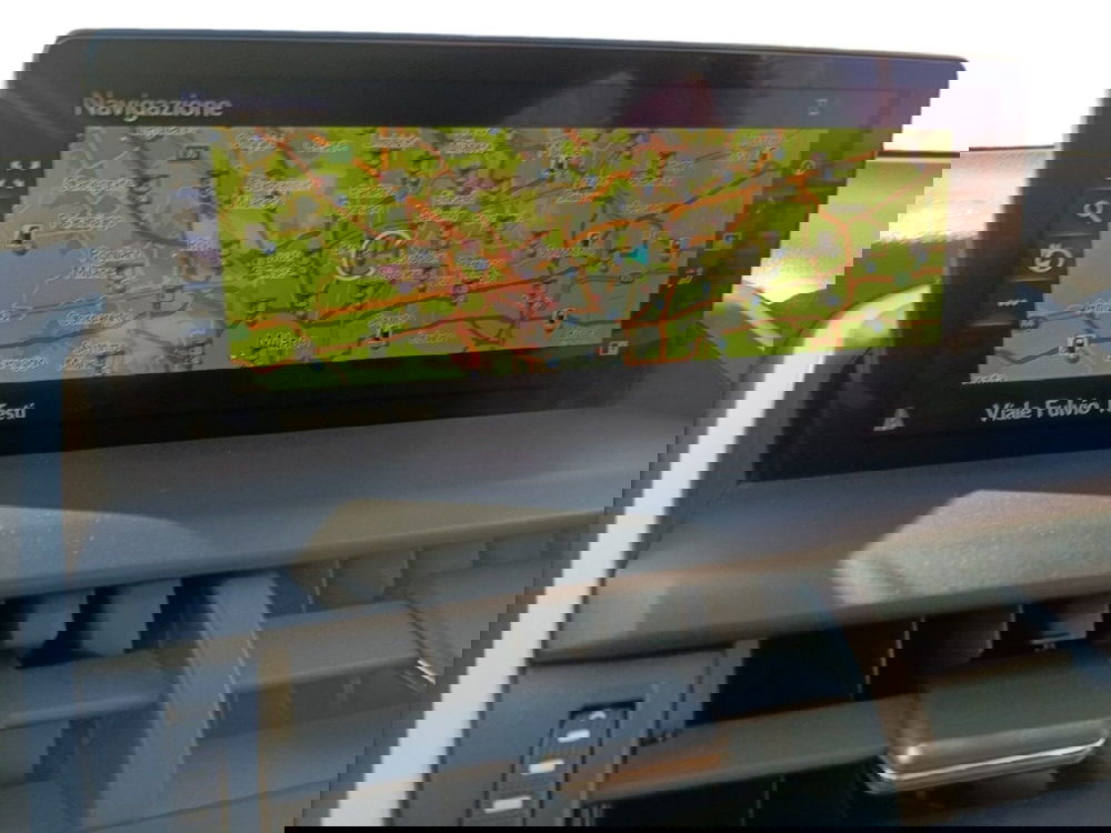 Lexus NX usata a Milano (17)