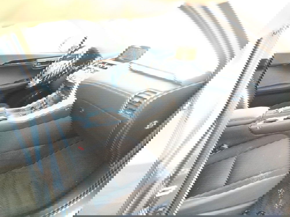 Lexus NX usata a Milano (6)